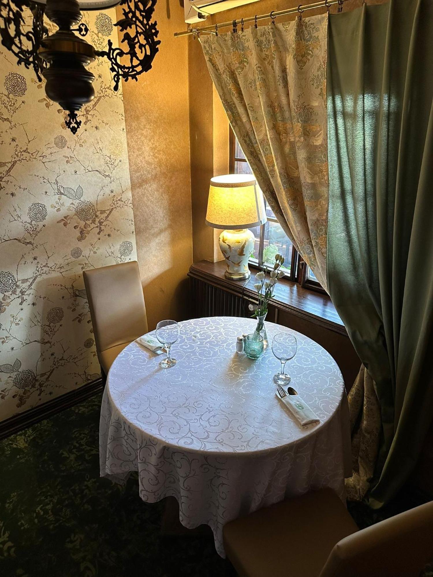 Hotel Kresowianka โคนิน ภายนอก รูปภาพ